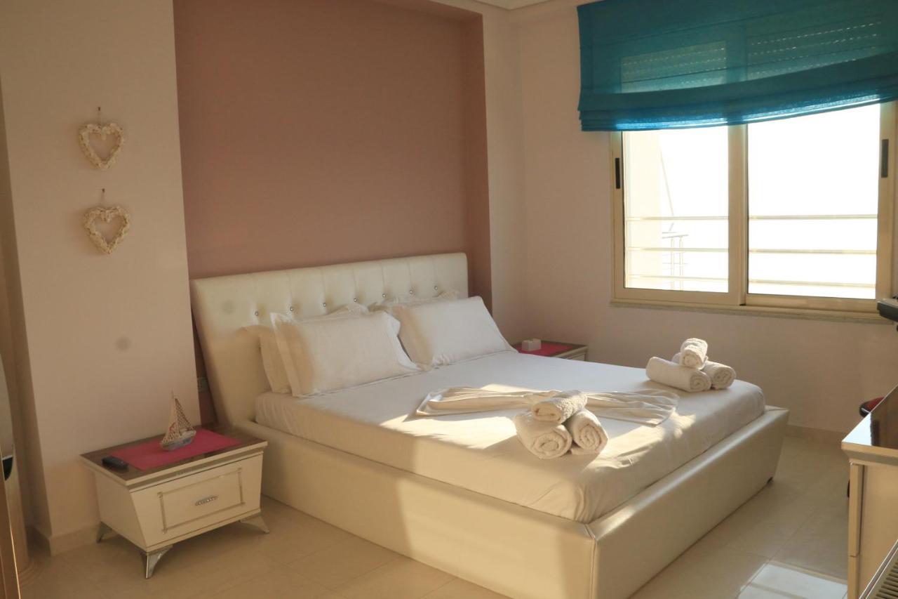 Luxury Seafront Apartments Saranda Zewnętrze zdjęcie
